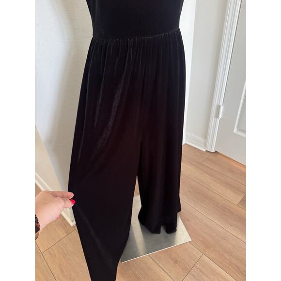 Urban Outfitters Emmavella Black Velvet Scoop Back Jumpsuit Wide Leg Med Strappy - Picture 6 of 12